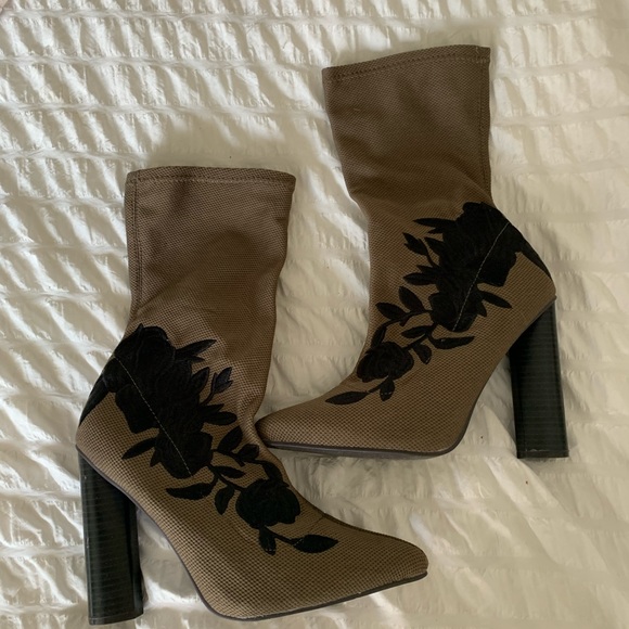 Qupid Parma Khaki stretch high heel boots size 9 - Picture 4 of 15